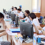 Thủ tướng yêu cầu bảo đảm 100% thủ tục hành chính liên quan đến doanh nghiệp được thực hiện trực tuyến, thông suốt, liền mạch, hiệu quả, minh bạch, giảm tối đa giấy tờ. Ảnh minh họa
