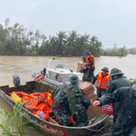 Công tác cứu hộ, cứu nạn được triển khai khẩn cấp ở các địa bàn ngập lụt