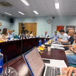 Quang cảnh buổi họp