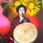 Ở tuổi ngoài 70, NSND Thu Hiền vẫn thường xuyên đi hát và không đặt nặng vấn đề cát-xê