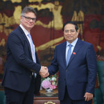 Thủ tướng Phạm Minh Chính tiếp ông Antoine Colin - Phó Chủ tịch cấp cao, phụ trách toàn cầu về chuyển đổi số và chuỗi cung ứng của Tập đoàn HP