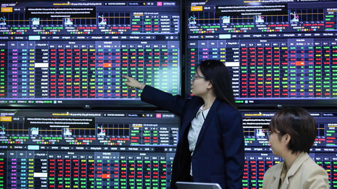 Ngành chứng khoán sau 2025: Ai đang ăn dày, ai hụt hơi?
