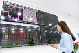 VN-Index áp sát 1.900, sóng tăng chững nhịp trước vùng cản mạnh