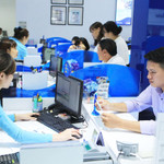 CASA đồng loạt sụt giảm, ngân hàng dồn lực níu giữ dòng vốn rẻ
