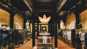 “Ông lớn” thời trang Adidas tăng đầu tư, mở cửa hàng di sản, flagship tại Việt Nam