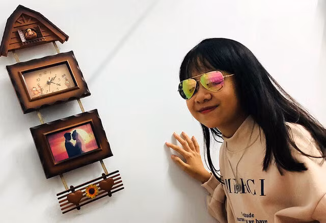 Chân dung cô bé 12 tuổi mở cửa hàng kinh doanh, tự sắm hàng hiệu ảnh 2