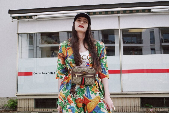 5 mẫu túi “mang” thập niên 2000s trở lại ảnh 1 5 mẫu túi “mang” thập niên 2000s trở lại ảnh 1