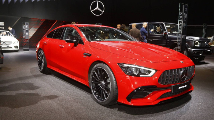 Mercedes-AMG GT 43 ra mắt tại Paris Motor Show 2018, so kè Porsche Panamera