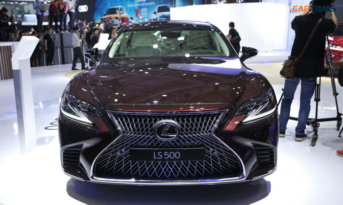 Lexus mang gì tới triển lãm ô tô Việt Nam 2018?