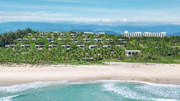JW Marriott Cam Ranh Bay Resort & Spa nằm nép mình trên Bãi Dài, bên bờ vịnh Cam Ranh, một trong những vịnh biển tự nhiên nguyên sơ đẹp nhất thế giới