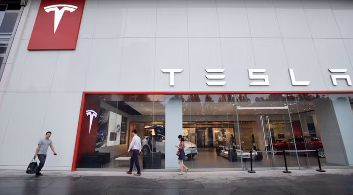 Trung Quốc quyết “chọc tức” Mỹ, cho phép Tesla thử nghiệm xe tự lái hoàn toàn