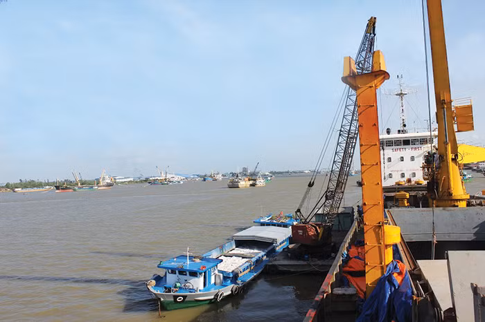 Công ty Cổ phần Cảng An Giang (mã chứng khoán: CAG)