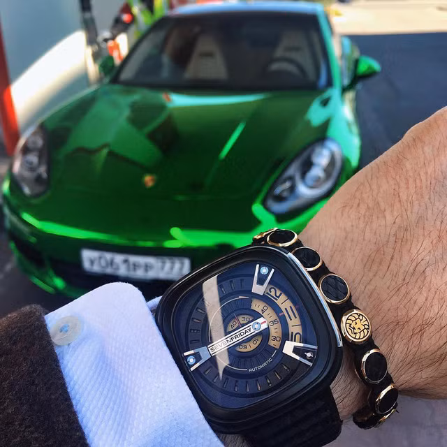 Khi đại gia khoe đồng hồ và siêu xe - Ảnh 7.