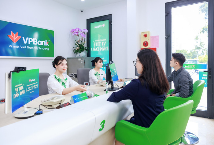 Phó Tổng giám đốc VPBank chi hơn 90 tỷ để mua 5 triệu cổ phiếu VPB