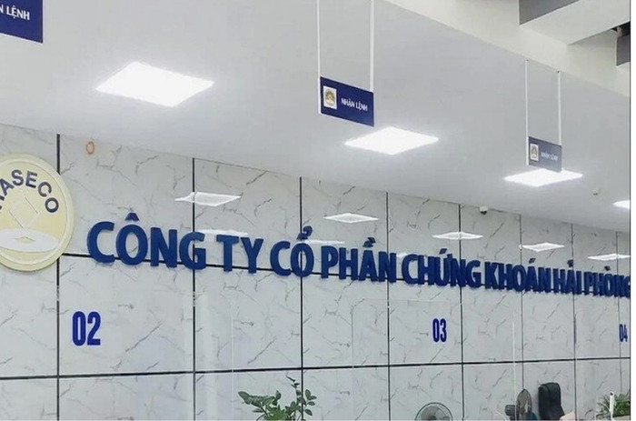 Chứng khoán Hải Phòng "thay máu" toàn diện, cổ đông lớn âm thầm rút lui