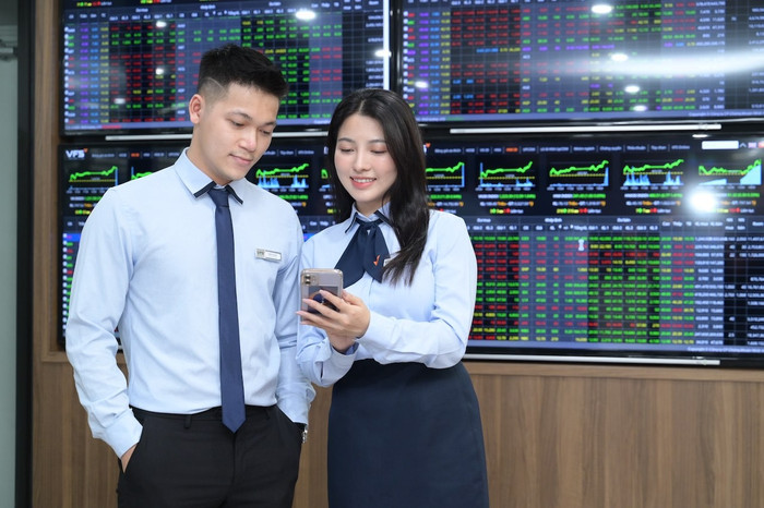 Thị trường vào mùa lợi nhuận, VN-Index đang hướng đến đỉnh cũ