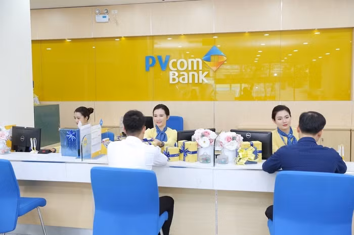 PVcomBank tiếp tục tung lãi suất “sốc” 9%/năm, khách gửi tiền tỷ được ưu đãi chưa từng có