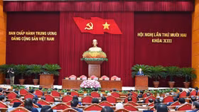 Phiên bế mạc hội nghị Trung ương 12 khóa 13, chiều 19/7. Ảnh: Nhật Bắc