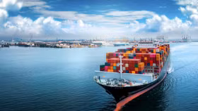 Kinh tế Việt Nam tìm điểm cân bằng cho hành trình mới