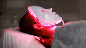 Làm đẹp bằng mặt nạ ánh sáng: Công nghệ đột phá giúp làn da trẻ khoẻ