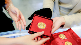 Giá vàng thế giới sẽ ra sao sau khi biến động mạnh chưa từng có trong lịch sử?