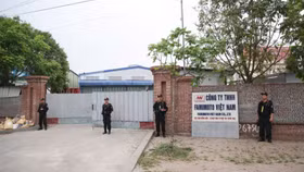 Vạch trần thủ đoạn “tuồn” gia vị giả vào bếp ăn khu công nghiệp của Công ty Famimoto