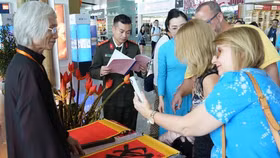 Để bán lẻ hàng không đạt 30-40% doanh thu của các sân bay