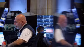 S&P 500 lập kỷ lục nhờ tín hiệu vui từ đàm phán hoãn thuế Mỹ - Trung