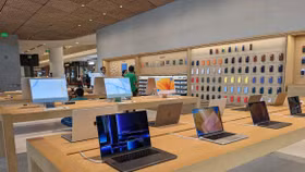 Apple chính thức tăng giá MacBook, iPad, Mac Studio: “Cơn lũ” chip nhớ buộc Tim Cook phải nhượng bộ