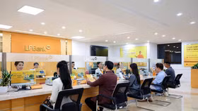 Tỷ phú Phạm Nhật Vượng bất ngờ trở thành cổ đông lớn thứ hai của LPBank