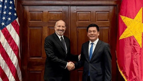 Bộ trưởng Bộ Công Thương Nguyễn Hồng Diên và Bộ trưởng Thương mại Mỹ Howard Lutnick