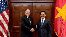 Bộ trưởng Bộ Công Thương Nguyễn Hồng Diên và Bộ trưởng Thương mại Mỹ Howard Lutnick