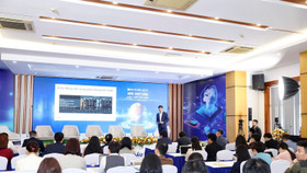 Quang cảnh toạ đàm